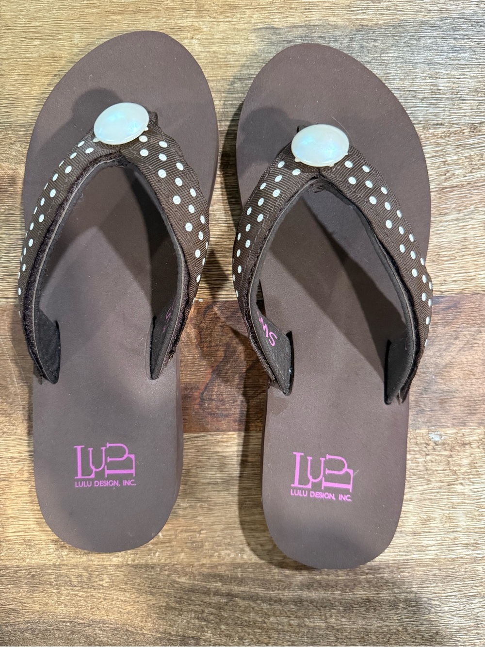 Lulu Design Brown Polka Dot Thong Sandals with Accent Button